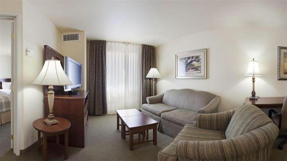 Staybridge Suites Sacramento Airport Natomas, An Ihg Hotel Esterno foto